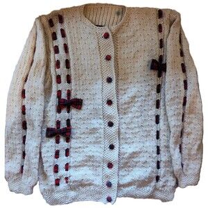 Vintage 100% Pure New Wool Girls Sweater from The Scotch House Scotland Sz 10